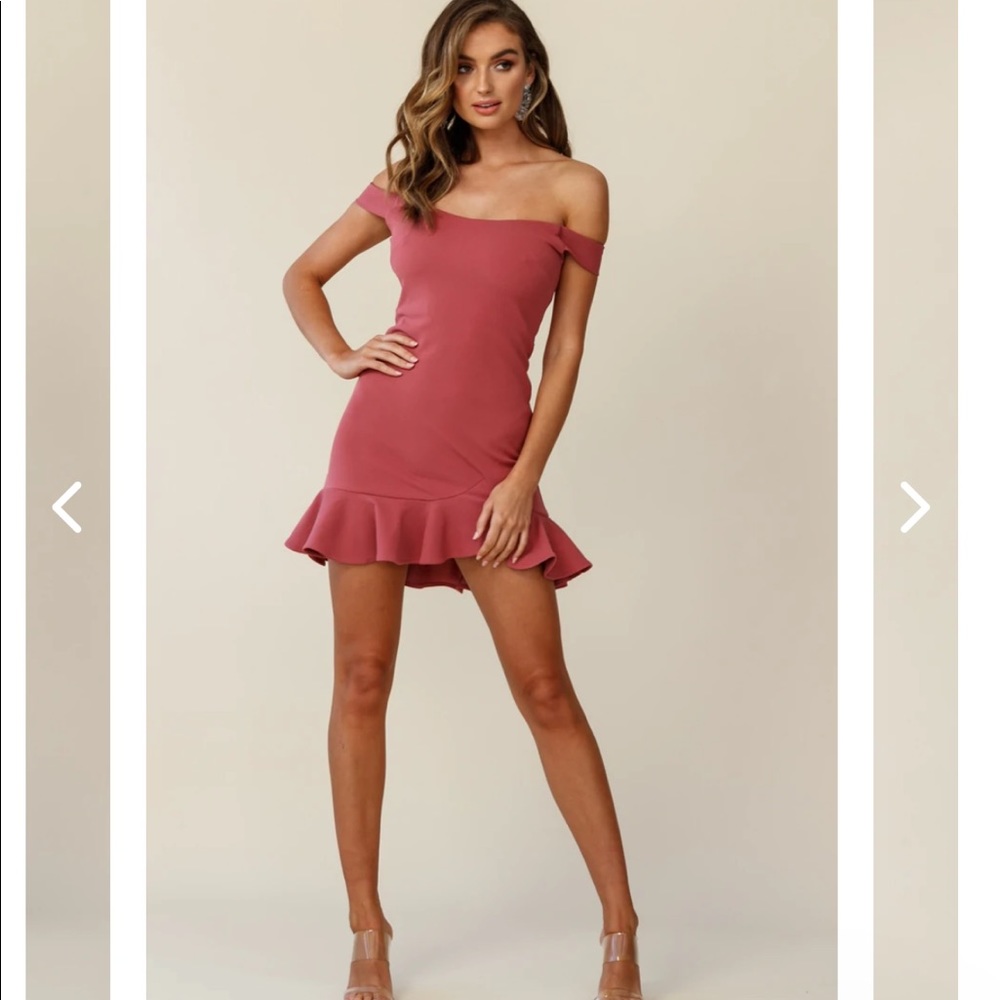 Off-the-shoulder mini bodycon dress in rose